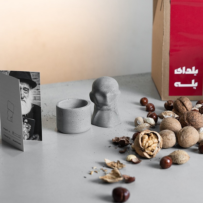 خلیل پهلوون - گردو شکن بتنی